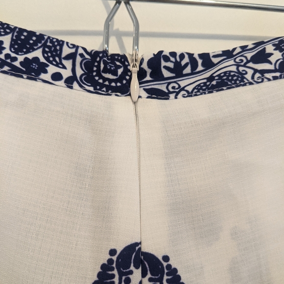 Two-Piece Short Sleeve & Shorts Set - Picture 7 of 7